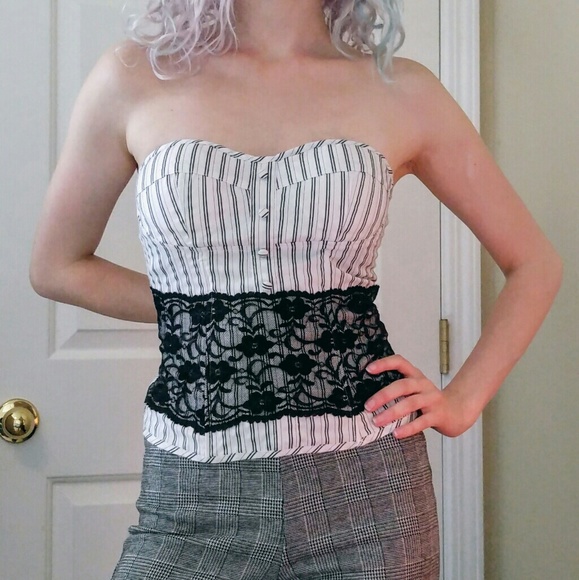 Wet Seal Corset Style Top - Picture 4 of 5